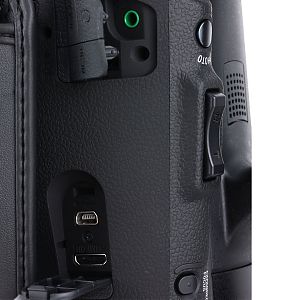 Видеокамера Flash HD Sony NEX-VG900EB Black